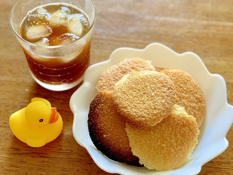 卵と小麦粉のふわふわせんべい
